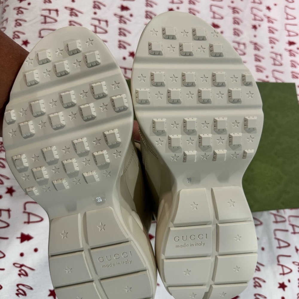 Gucci Rhyton Sneaker - Picture 4 of 6
